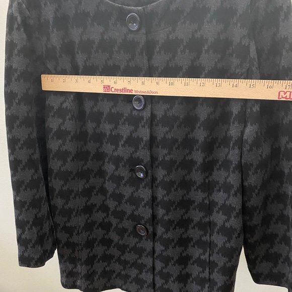 Studio Works Blazer Women’s Large Gray Houndstooth Jacket Buttons Stretchy Knit - Picture 4 of 6